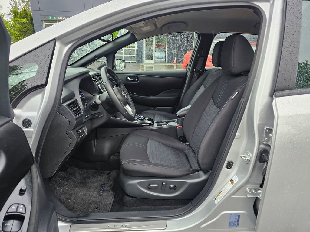 Certified 2024 Nissan Leaf SV Plus FWD image 17