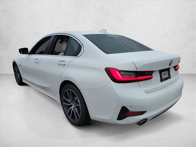 Used 2022 BMW 330e w/ Premium Package image 7