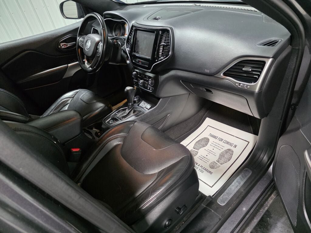 Used 2020 Jeep Cherokee High Altitude AWD/4WD image 7