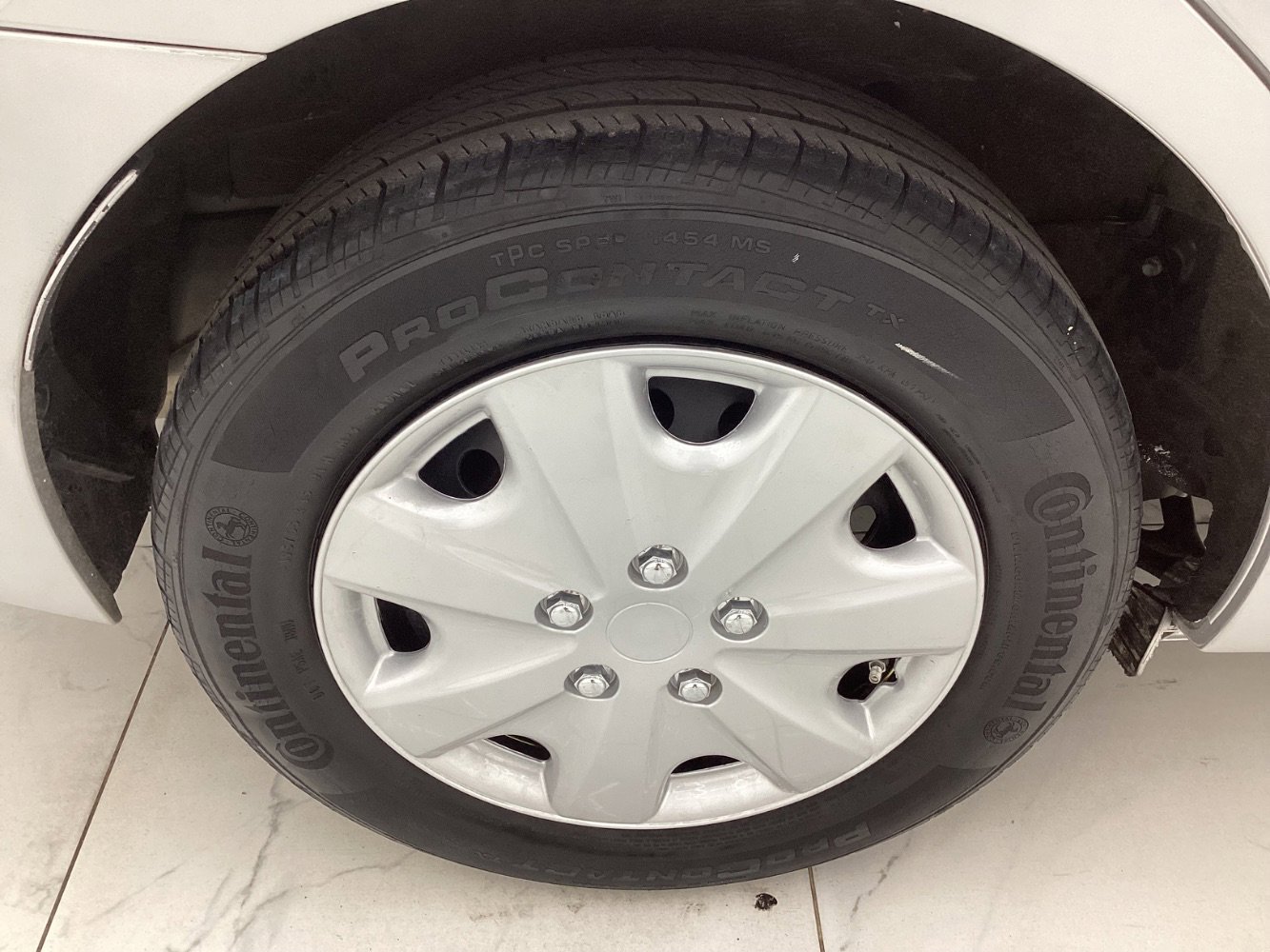 Used 2018 Toyota Corolla L FWD image 44