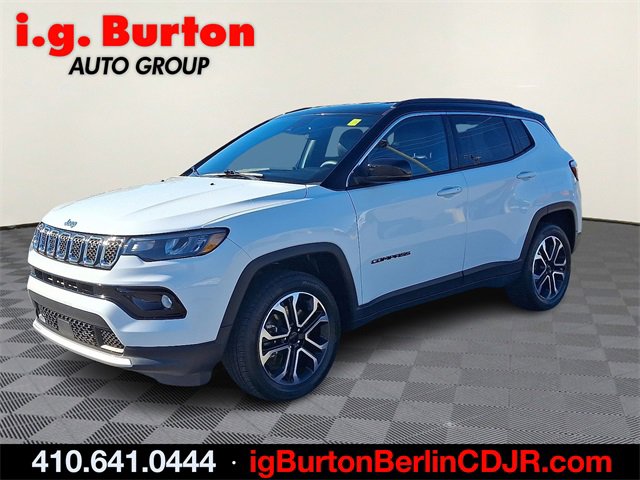Used 2024 Jeep Compass Limited image 3