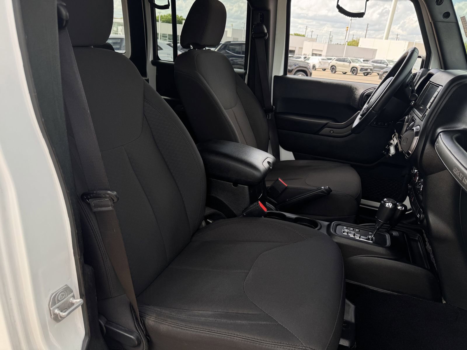 Used 2018 Jeep Wrangler Unlimited Sport S AWD/4WD image 26