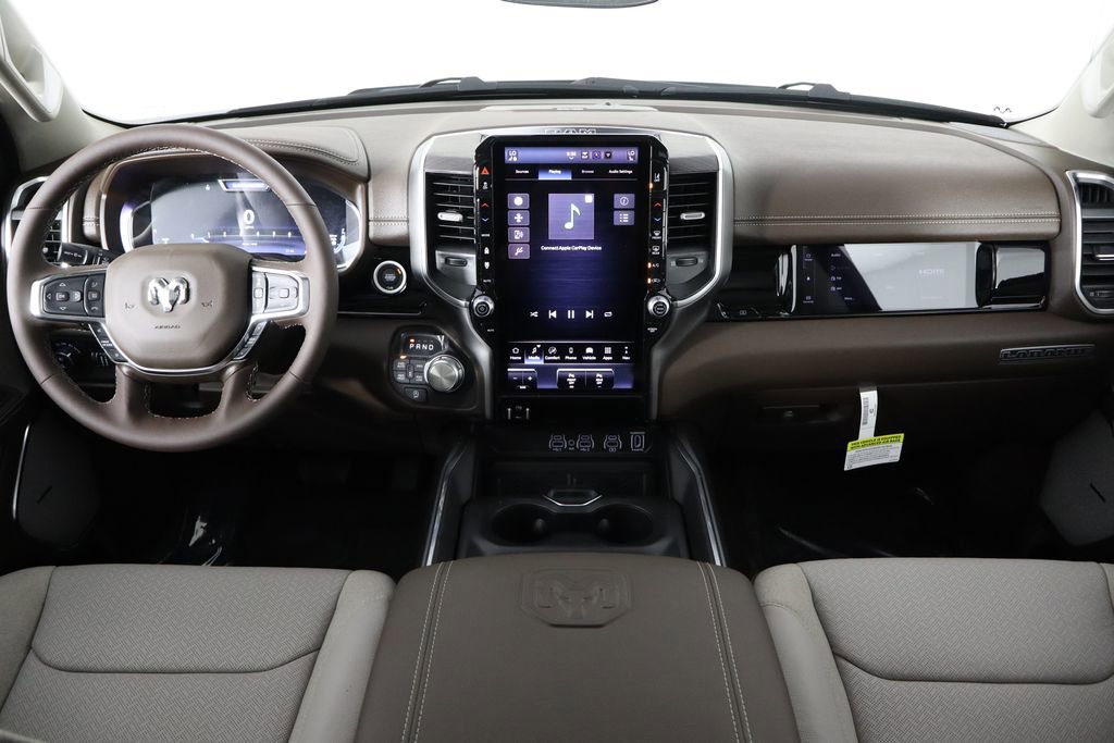 New 2026 RAM 1500 Laramie AWD/4WD image 13