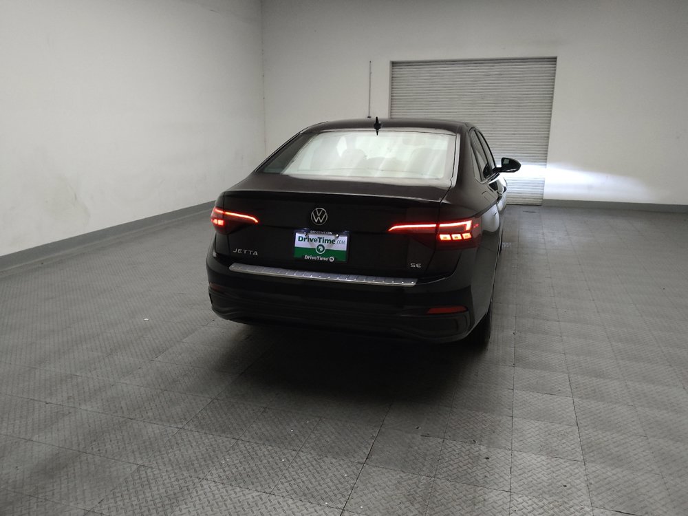 Used 2023 Volkswagen Jetta SE FWD image 7