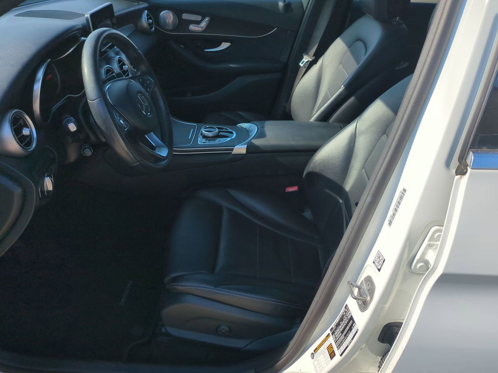 Used 2017 Mercedes-Benz GLC 300 image 18