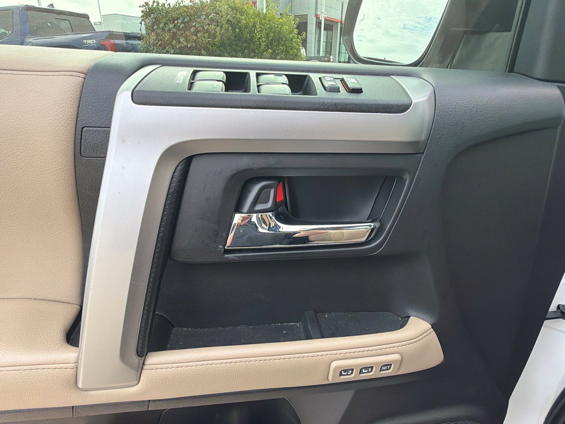 Used 2024 Toyota 4Runner Limited AWD/4WD image 13