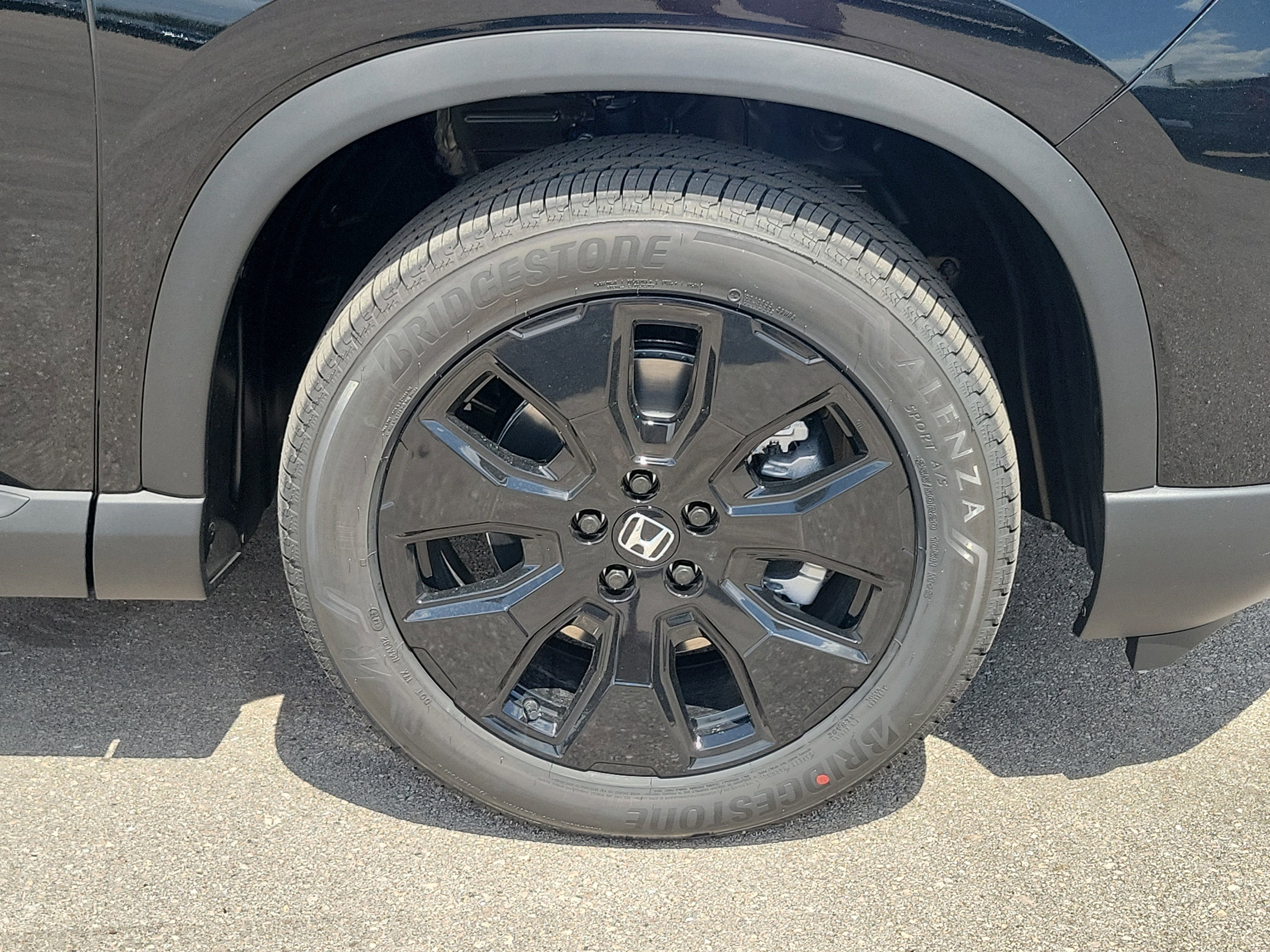 New 2026 Honda Pilot Black Edition image 9