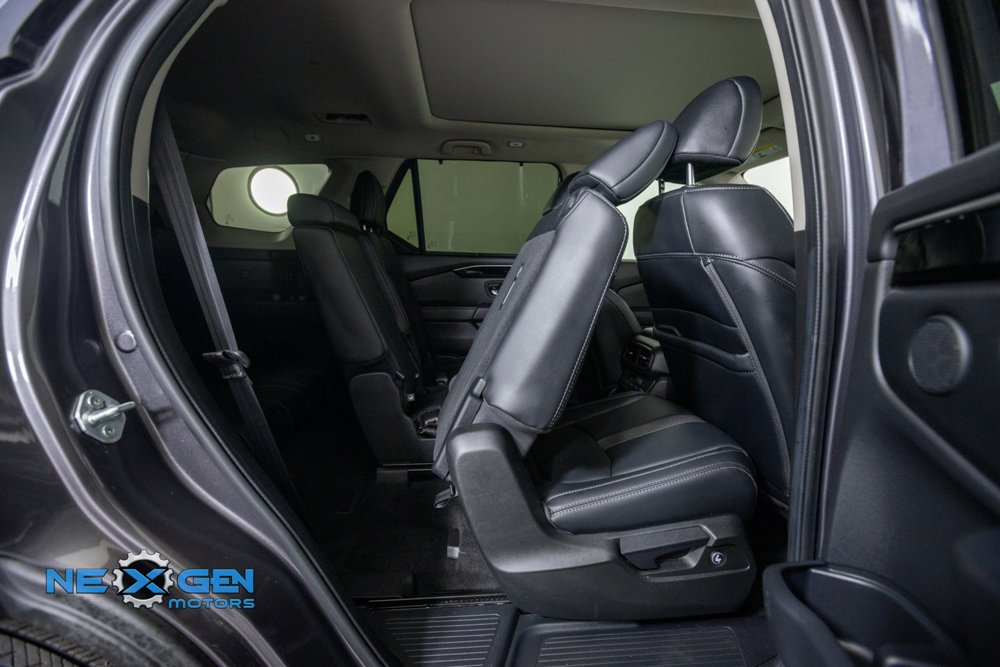 Used 2025 Honda Pilot Touring image 38