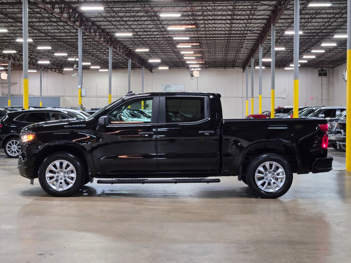 Used 2022 Chevrolet Silverado 1500 Custom RWD image 5