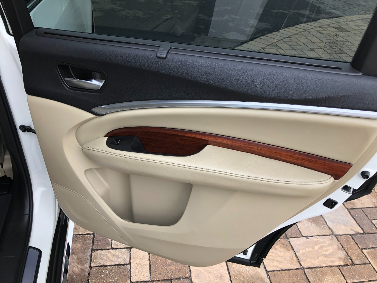 Used 2017 Acura MDX SH-AWD w/ Advance Package image 33