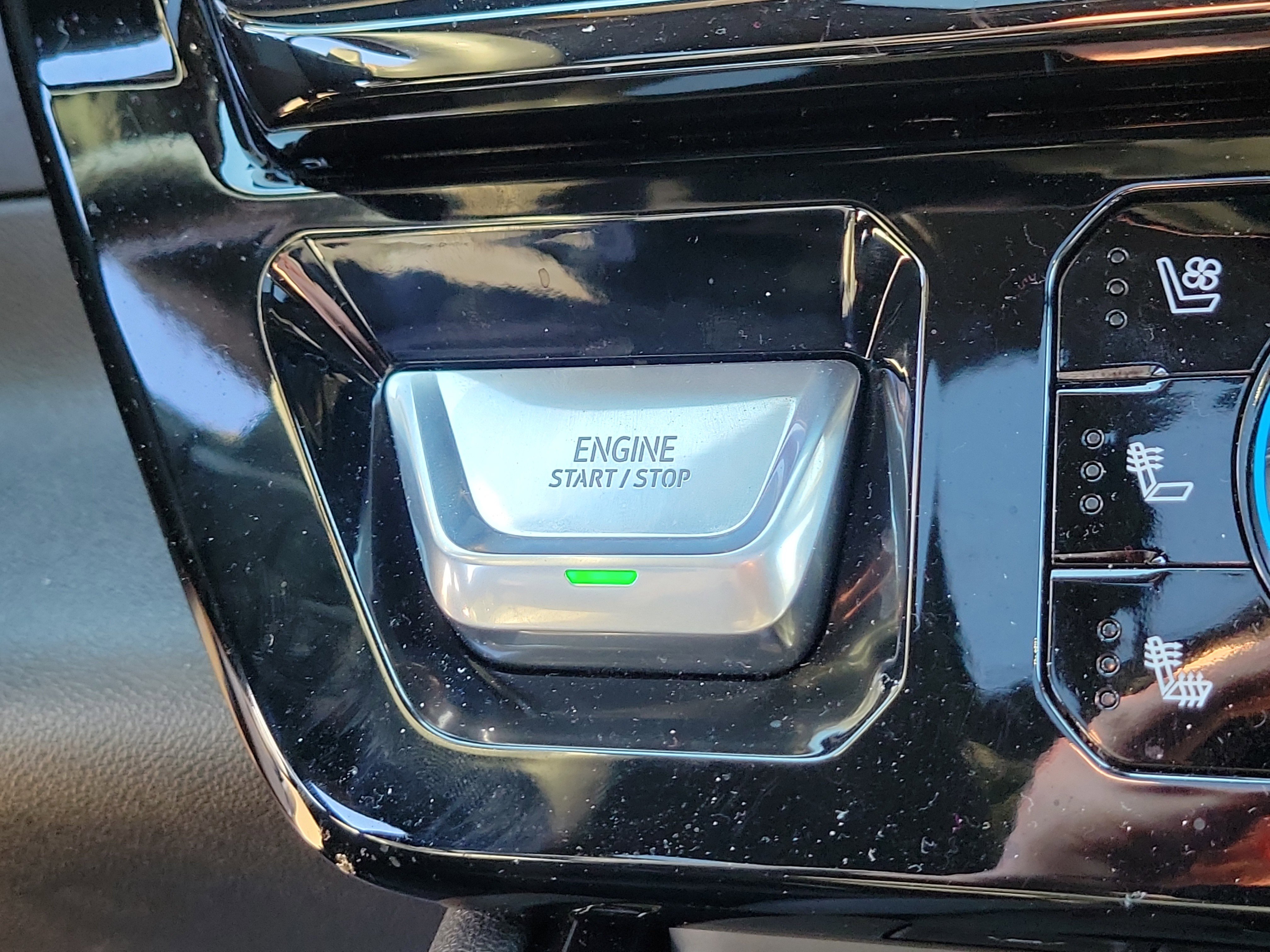 Certified 2025 GMC Sierra 1500 AT4 w/ AT4 Premium Package image 30