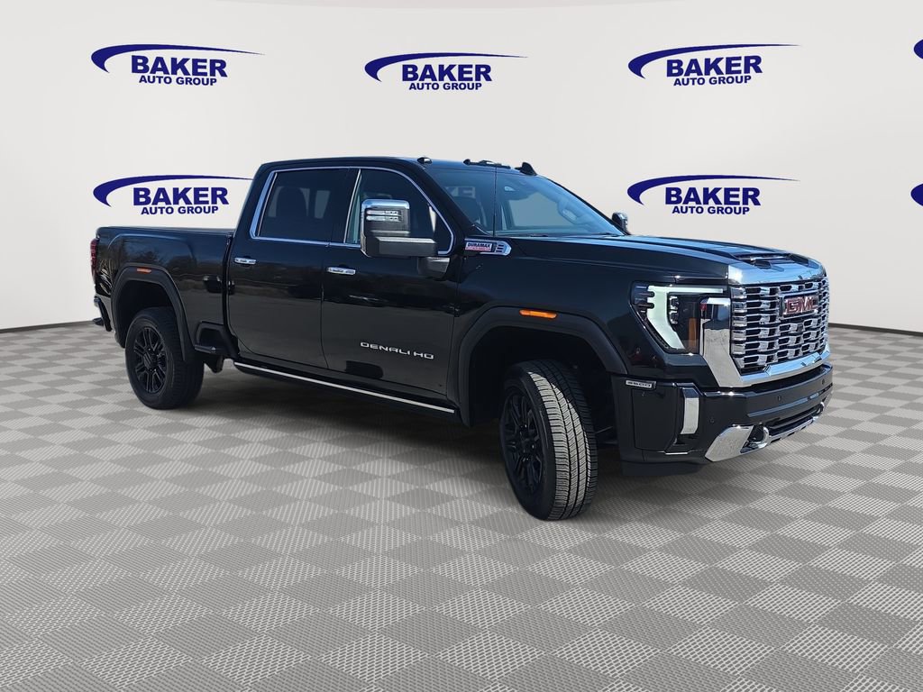 Used 2024 GMC Sierra 3500 Denali w/ Denali Reserve Package AWD/4WD image 3