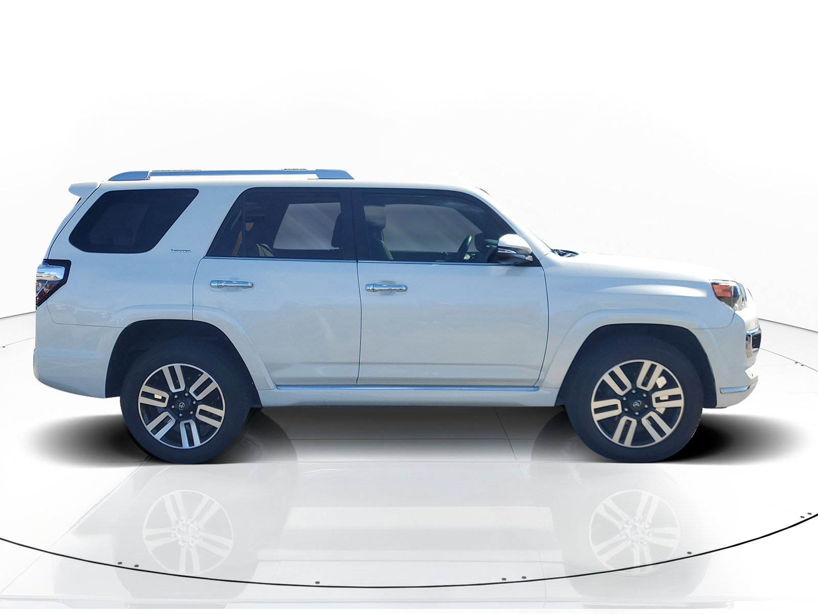 Used 2020 Toyota 4Runner 4WD image 4