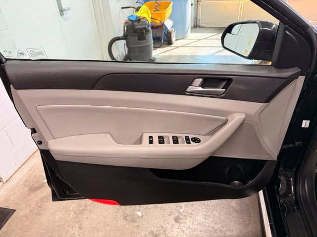 Used 2016 Hyundai Sonata Sport FWD image 8