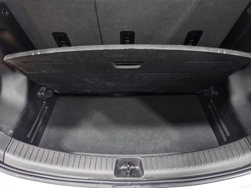 Used 2022 Chevrolet Bolt LT FWD image 25