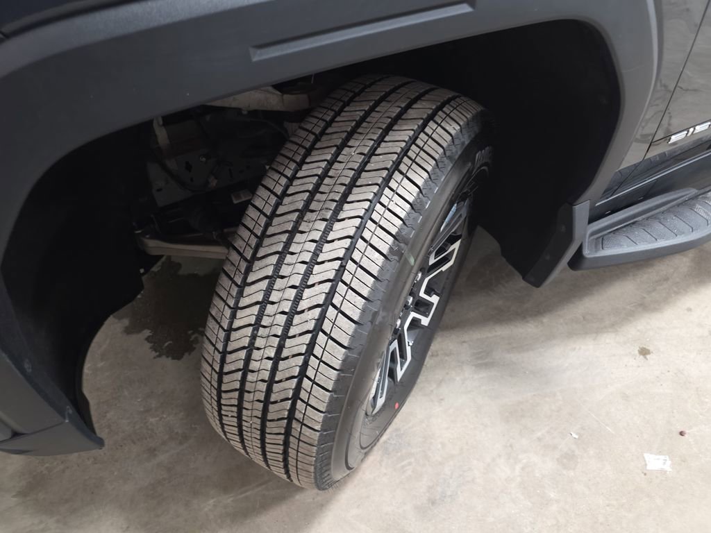 New 2026 GMC Sierra EV Elevation image 34