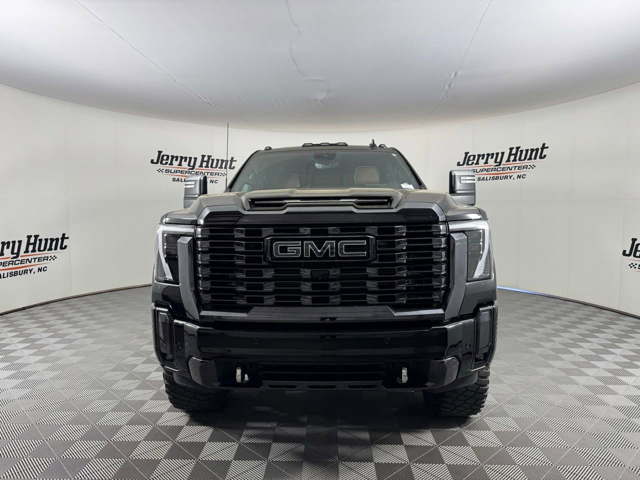 Used 2024 GMC Sierra 3500 Denali Ultimate AWD/4WD image 7