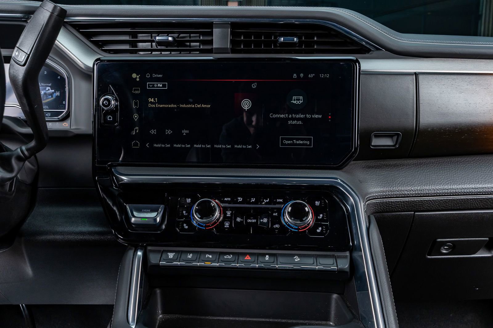 Used 2025 GMC Sierra 2500 Denali image 23