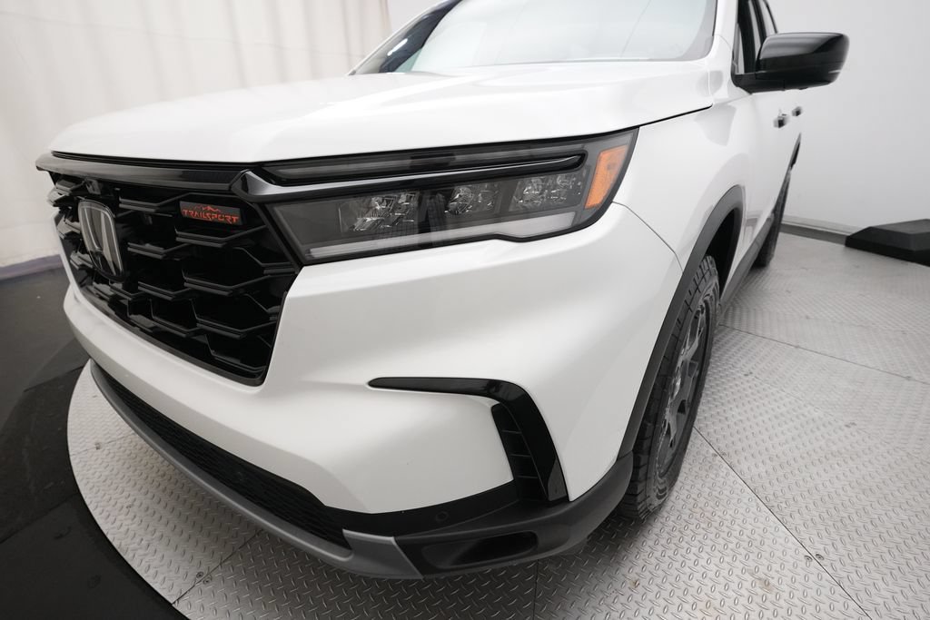 Certified 2025 Honda Pilot TrailSport image 23
