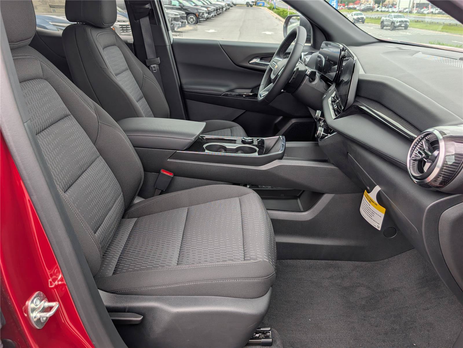 New 2026 Chevrolet Equinox LT w/ Safety and Technology Package AWD/4WD image 6