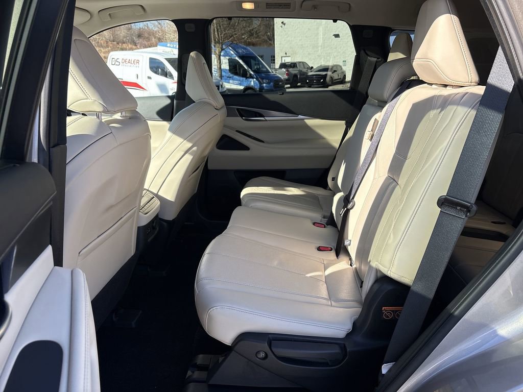 Used 2022 INFINITI QX60 Luxe w/ Cargo Package image 28