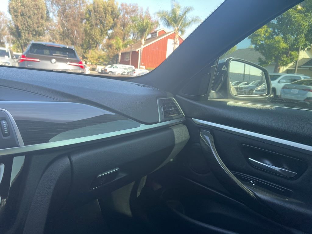 Used 2019 BMW 430i Coupe w/ Convenience Package image 18