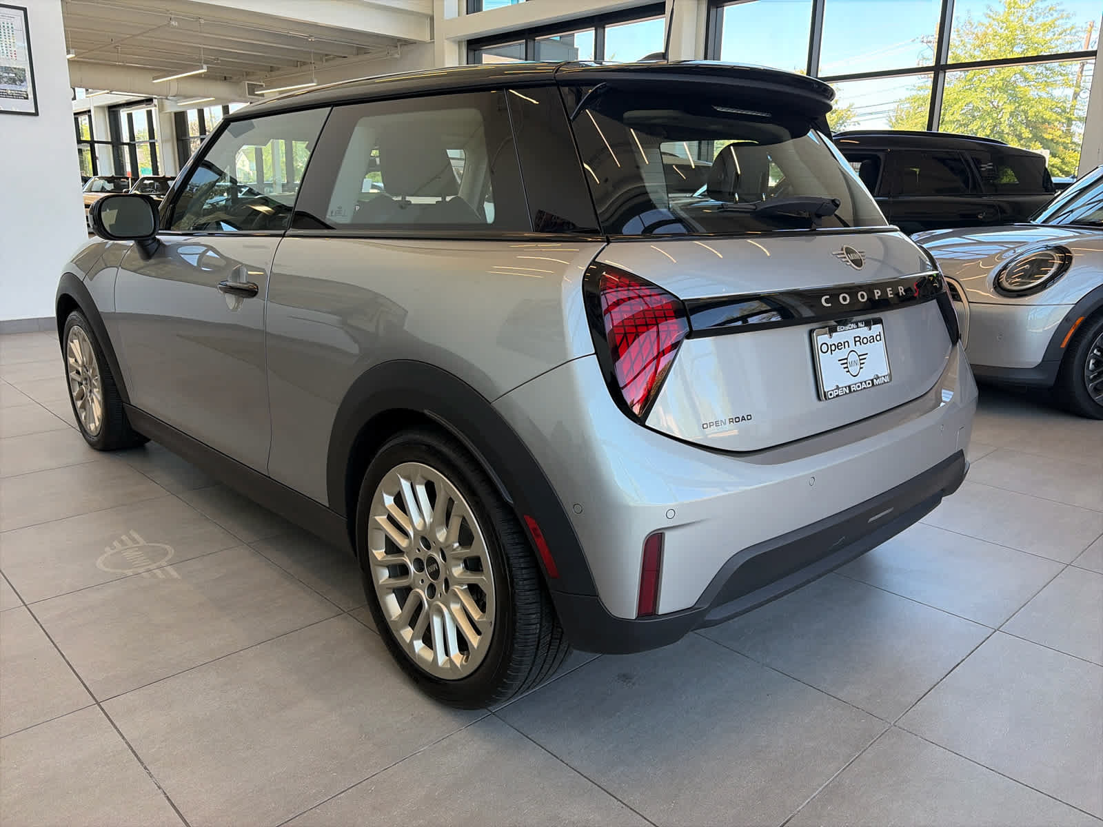 Used 2025 MINI Cooper S FWD image 2
