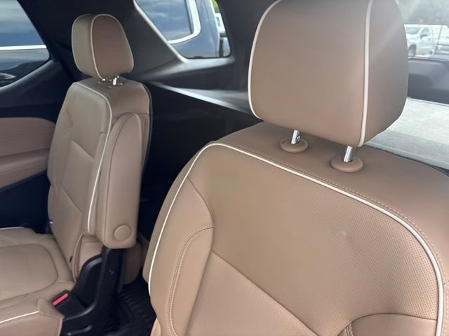 Used 2023 Chevrolet Traverse Premier FWD image 10