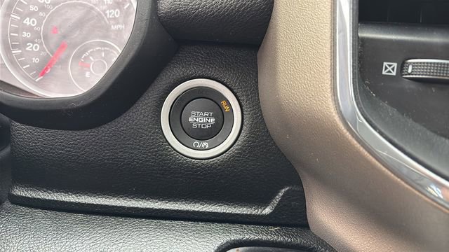 Used 2022 RAM 1500 Laramie AWD/4WD image 29