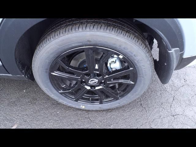 Used 2024 Nissan Kicks SV w/ Exterior Package FWD image 8