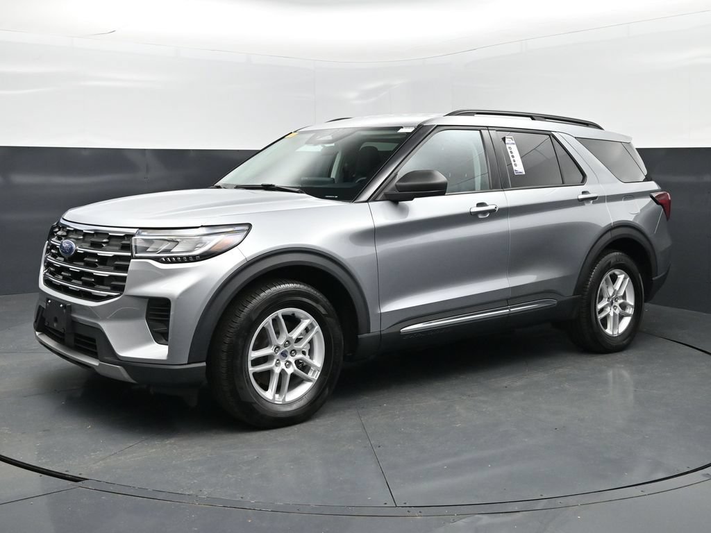 Used 2025 Ford Explorer Active