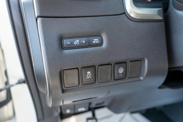 Used 2024 Nissan Murano SV w/ SV Midnight Edition Package AWD/4WD image 19