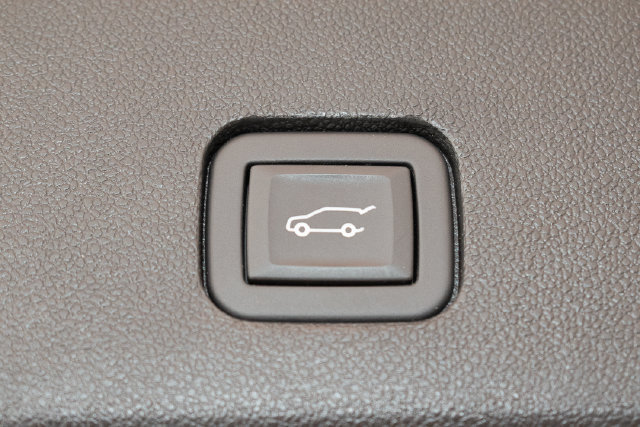Used 2024 Cadillac XT6 Premium Luxury AWD/4WD image 17