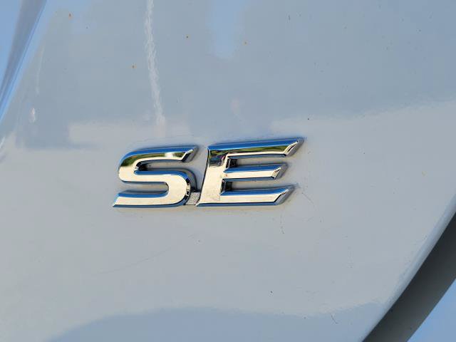 Used 2024 Toyota Camry SE FWD image 6