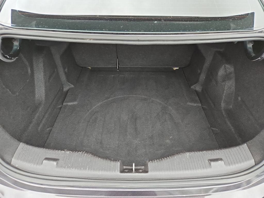 Used 2017 Chevrolet Cruze Premier FWD image 25