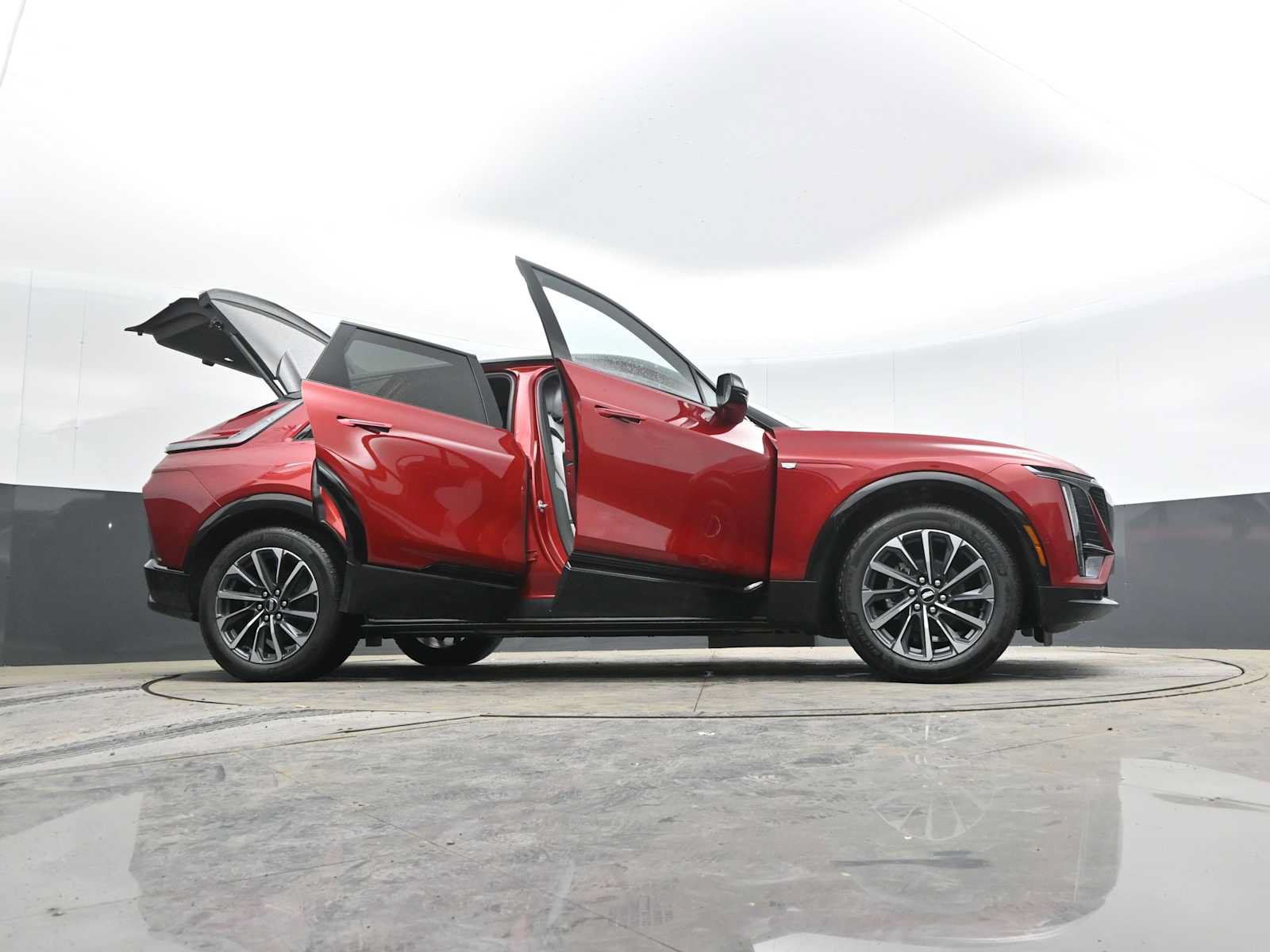 New 2025 Cadillac Lyriq Sport AWD/4WD image 54