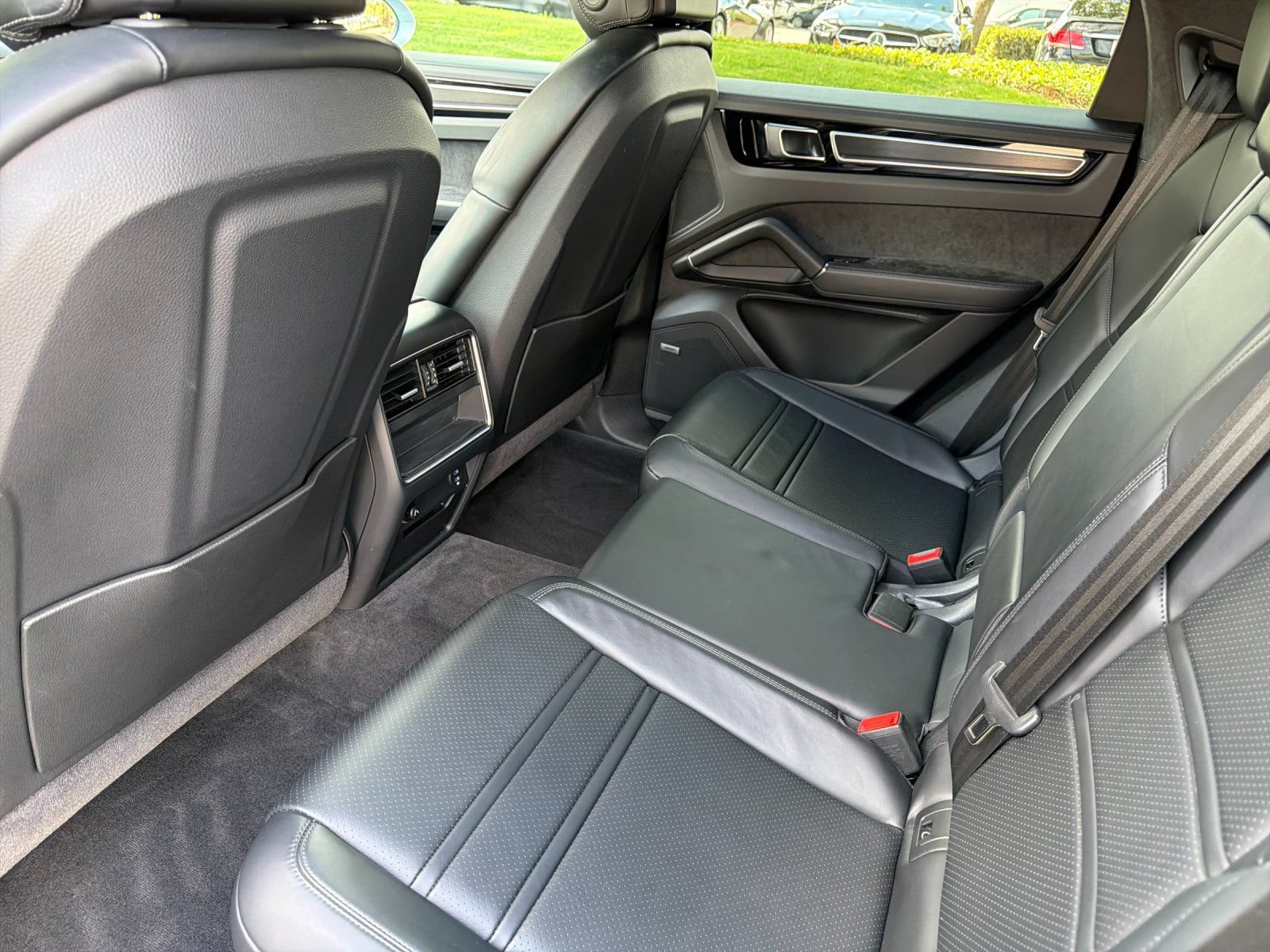Used 2021 Porsche Cayenne GTS AWD/4WD image 11