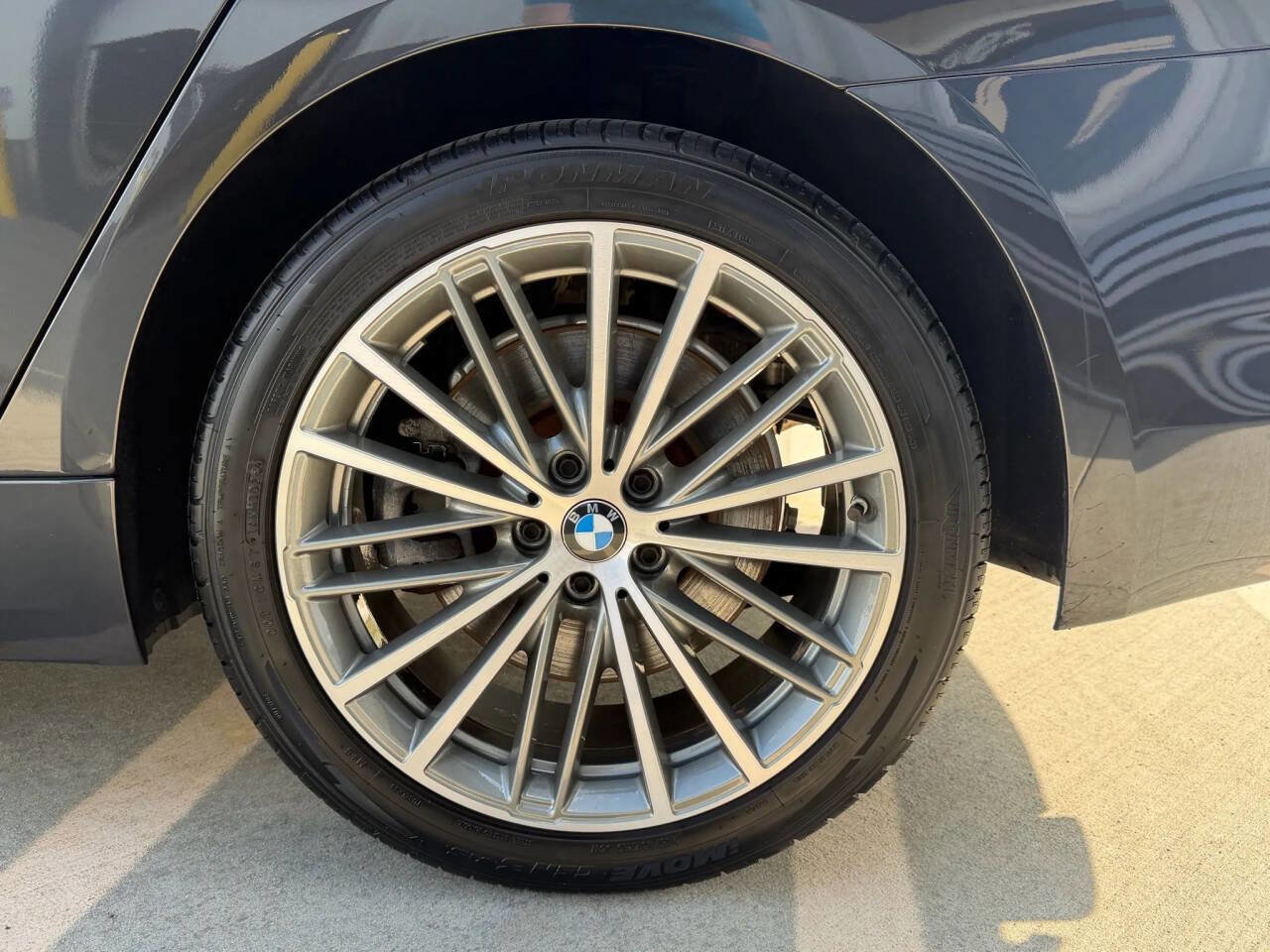 Used 2020 BMW 540i xDrive w/ Premium Package image 35