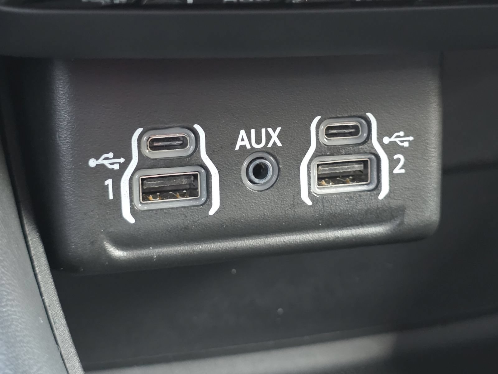Used 2023 Dodge Durango GT AWD/4WD image 4