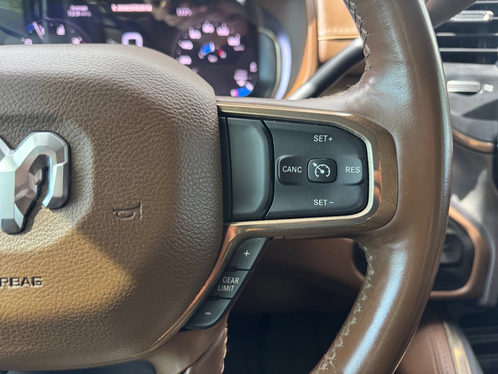 Used 2023 RAM 2500 Limited AWD/4WD image 22