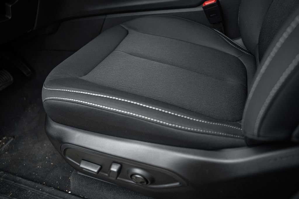 New 2025 Jeep Grand Cherokee Laredo X w/ Luxury Tech Group I image 33