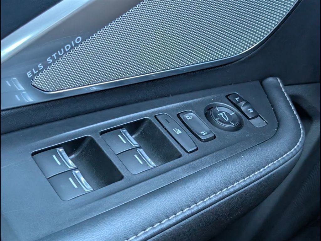 Used 2023 Acura RDX w/ Technology Package image 13