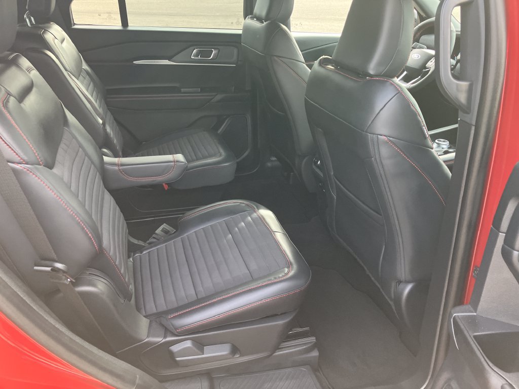 Used 2026 Ford Explorer ST-Line AWD/4WD image 16
