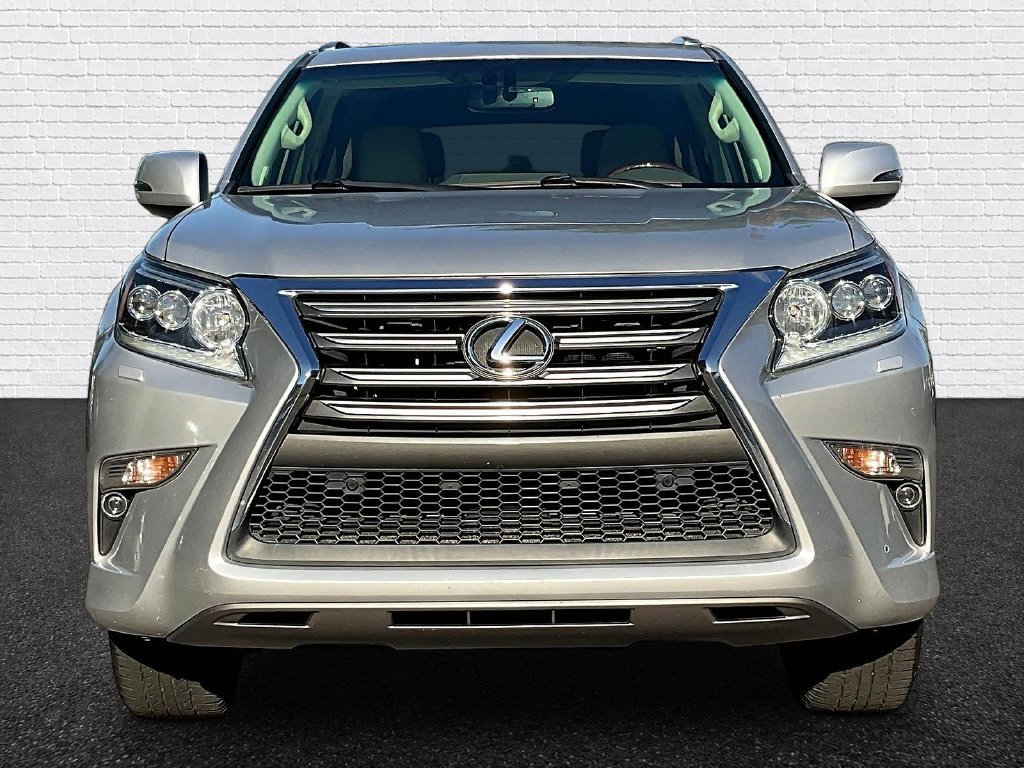 Used 2018 Lexus GX 460 Premium AWD/4WD image 2