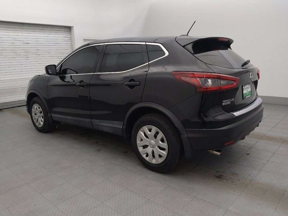 Used 2020 Nissan Rogue Sport S image 3