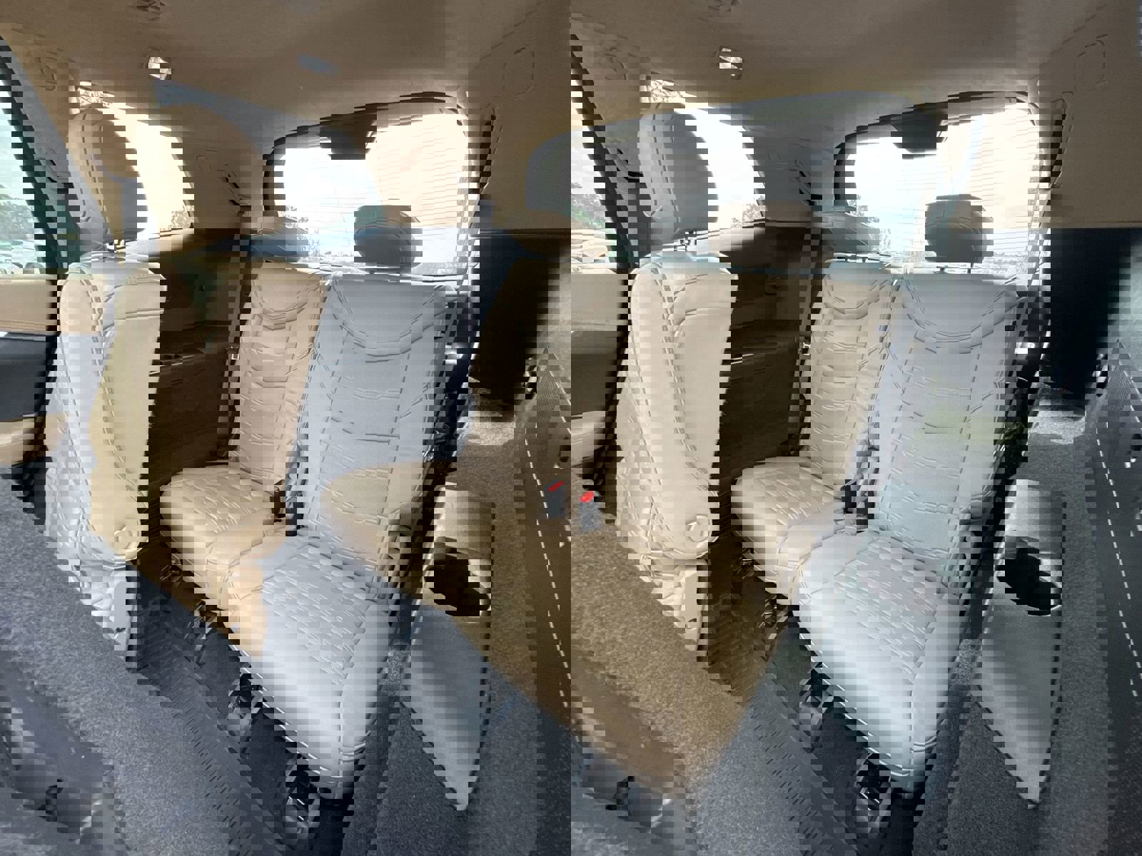 Used 2024 Cadillac XT6 Premium Luxury w/ Platinum Package image 32