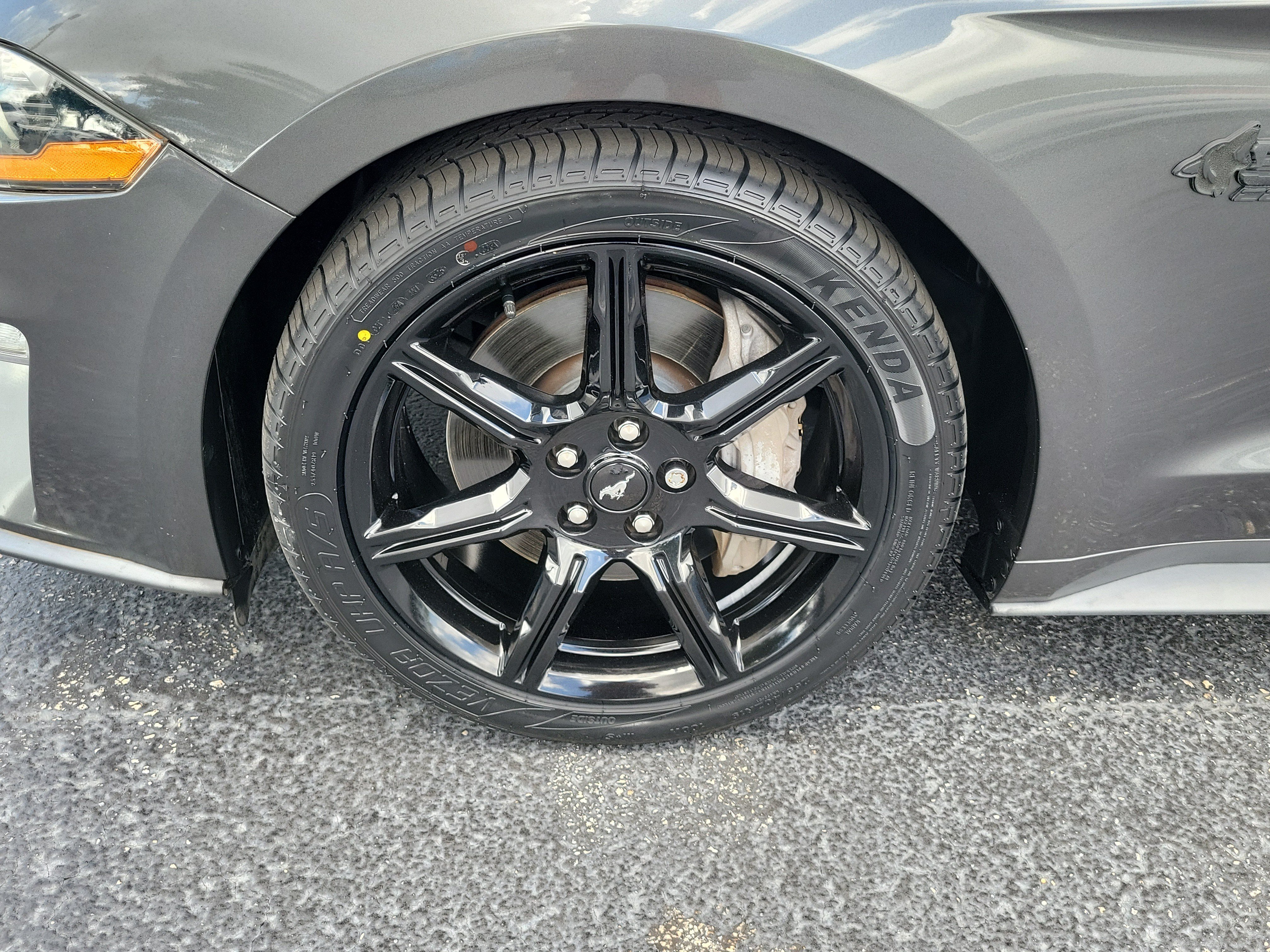 Used 2019 Ford Mustang GT Premium w/ Equipment Group 401A RWD image 5