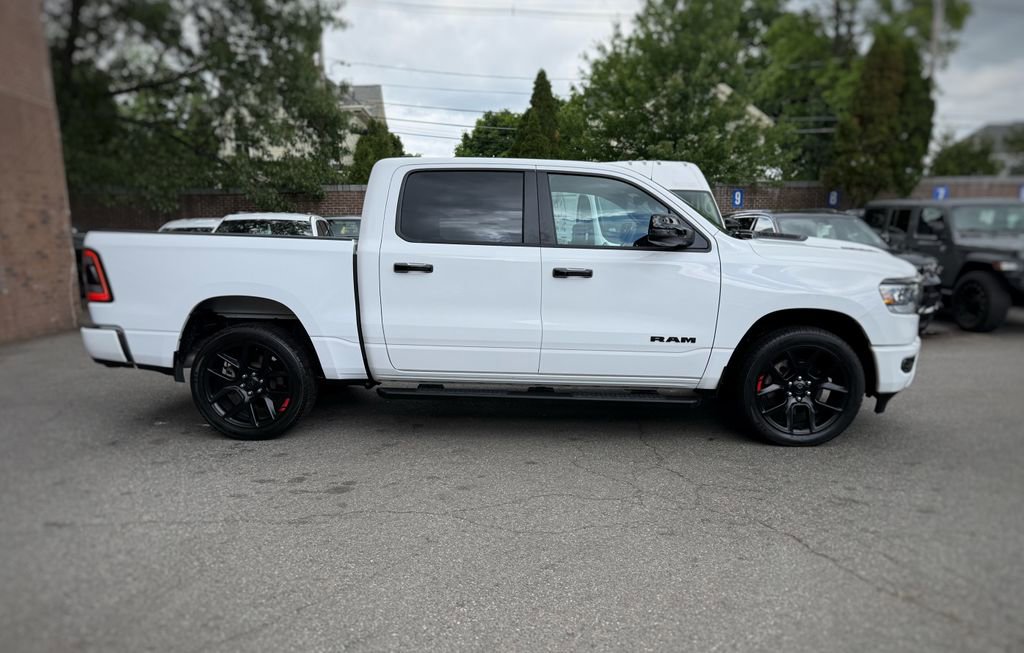 Used 2024 RAM 1500 Laramie AWD/4WD image 4