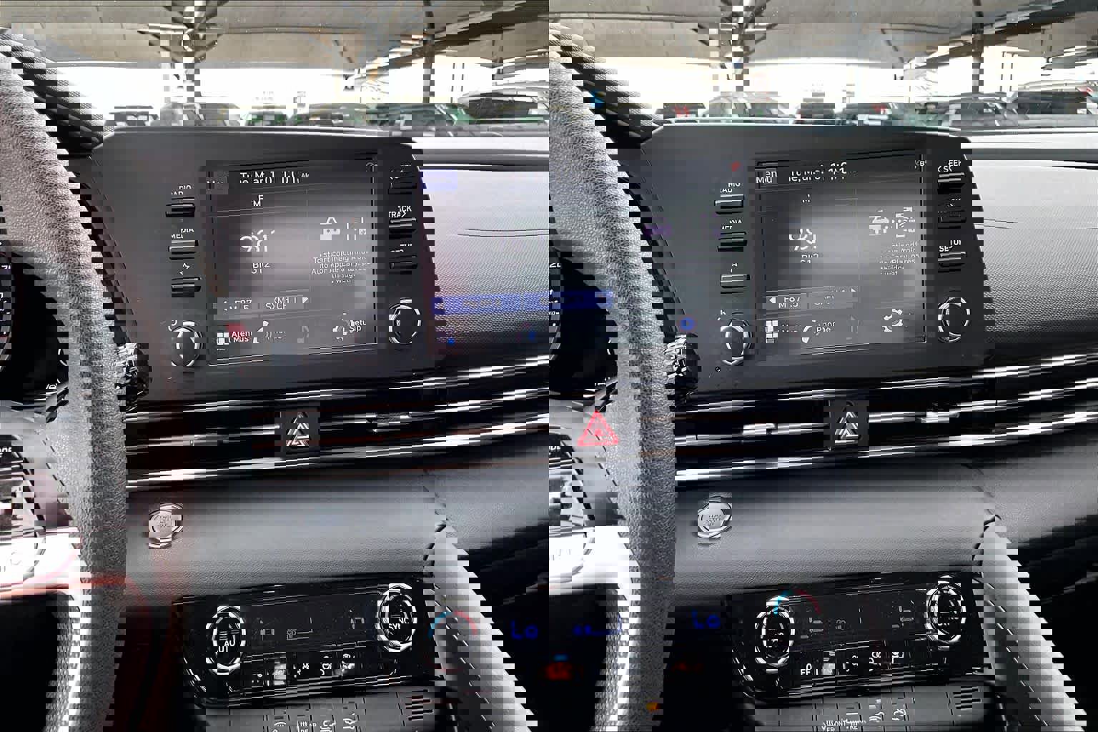 Used 2023 Hyundai Elantra SEL image 29