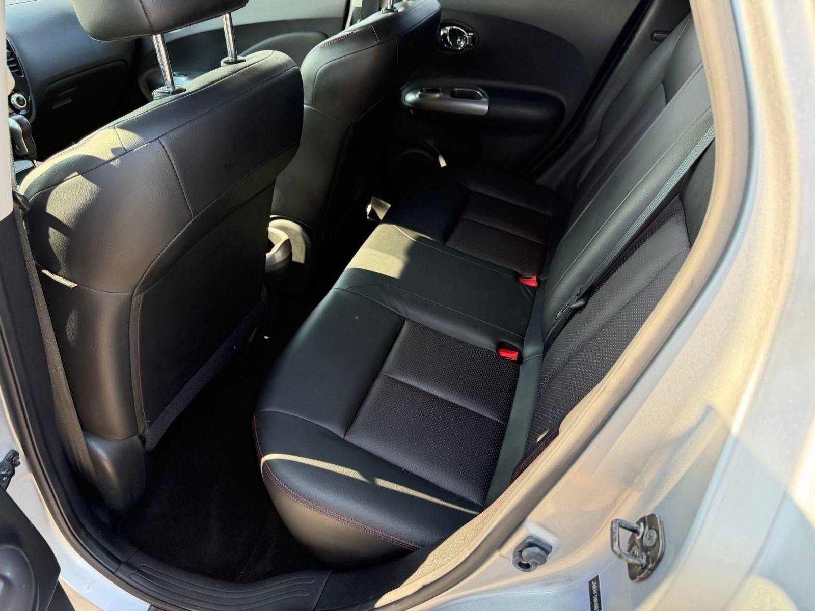 Used 2011 Nissan Juke SL FWD image 20